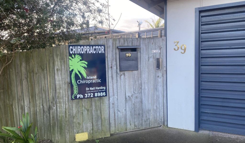 Island Chiropractic Entrance