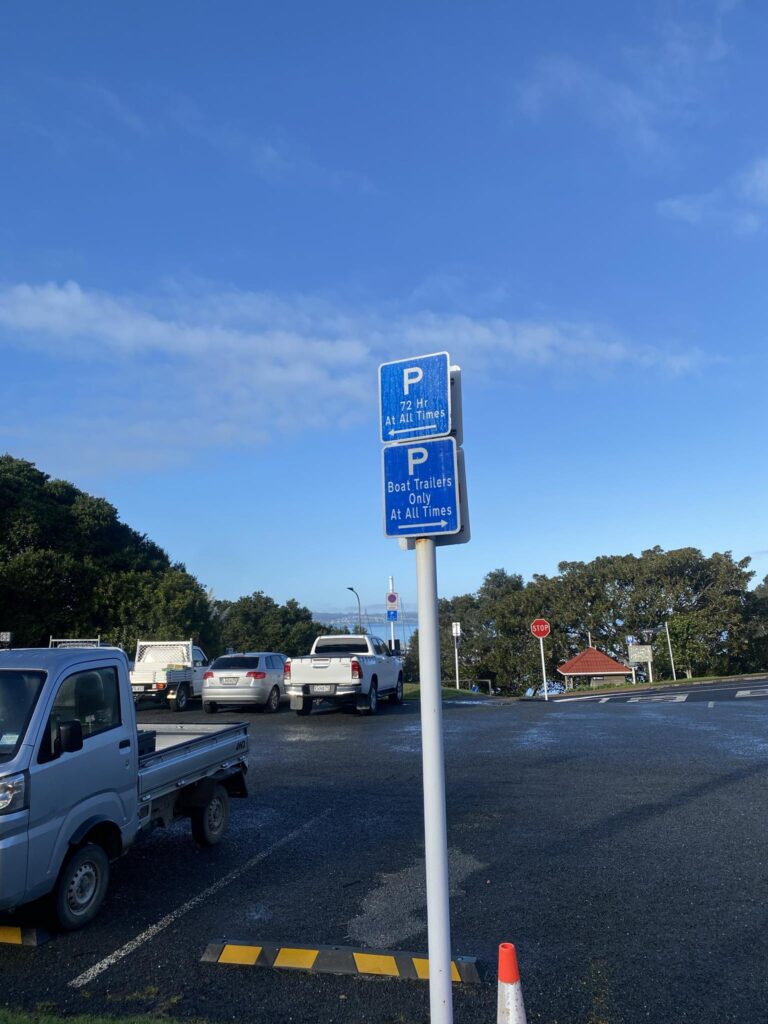 Kennedy Point Carpark Hour Sign