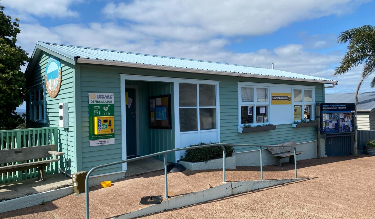 Citizens Advice Bureau Front Entrance